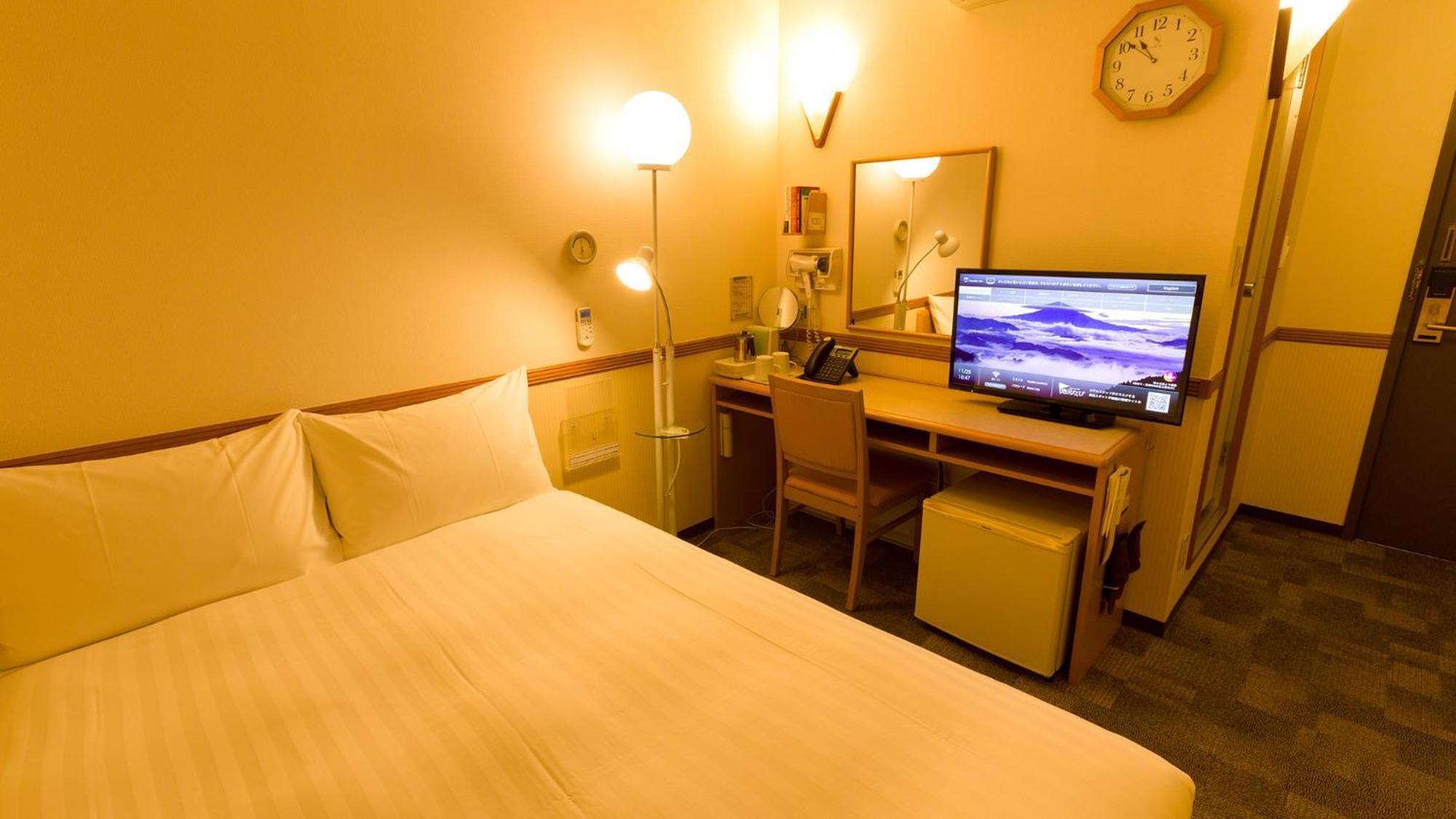 Toyoko Inn Naha Omoromachi Ekimae Habitación foto