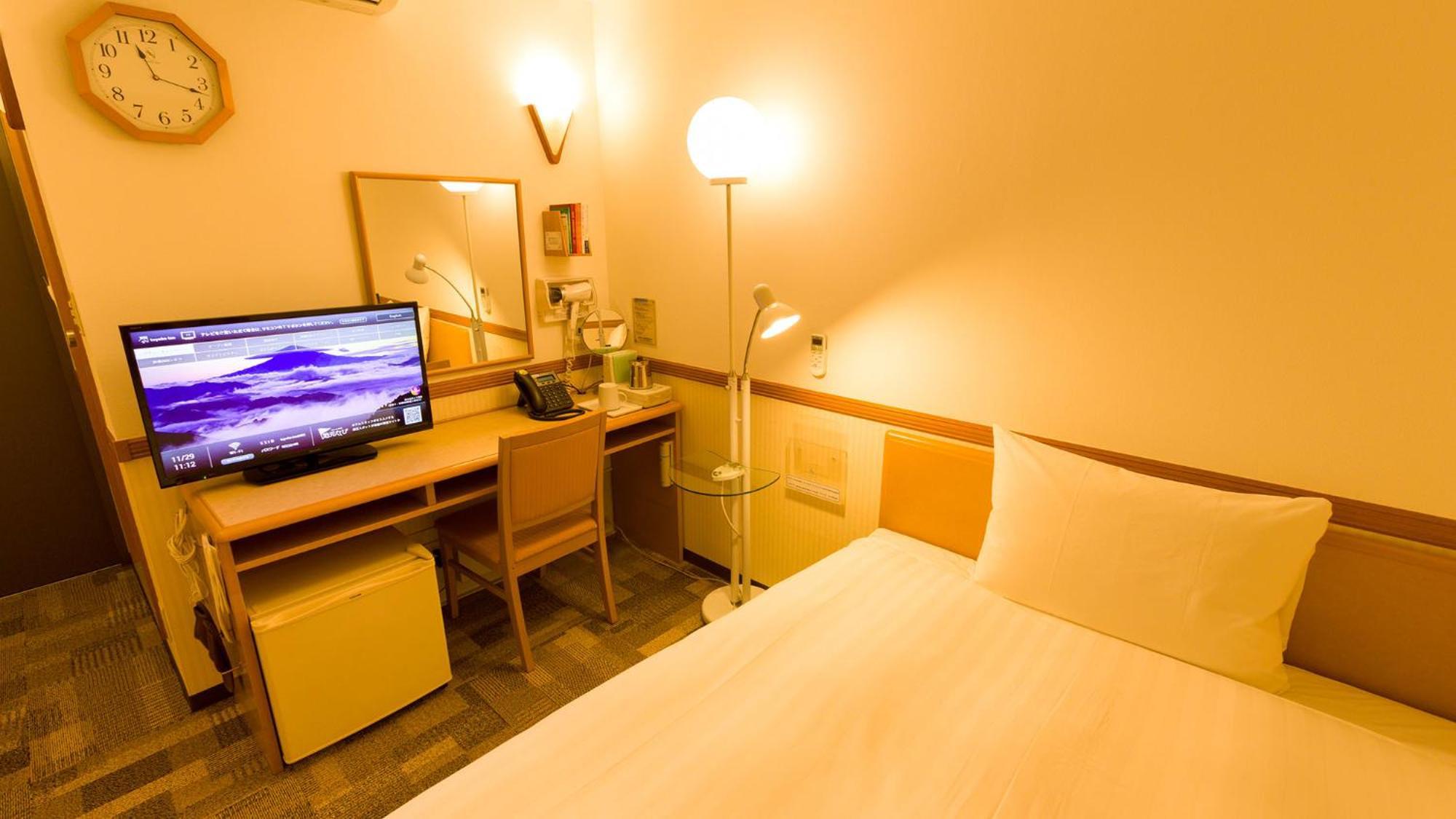 Toyoko Inn Naha Omoromachi Ekimae Habitación foto